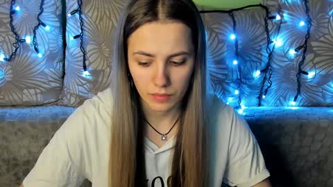 Maggie online show from 01/17/25, 01:25