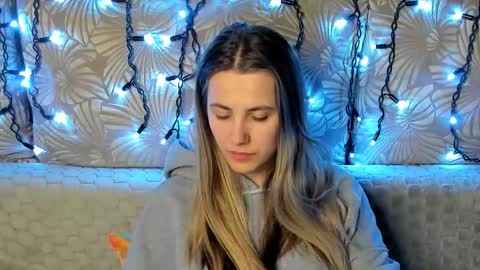 Maggie online show from 02/12/26, 01:33