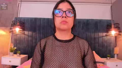 magic_angela online show from 12/04/25, 11:41