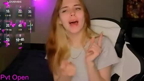 Bella online show from 06/24/26, 12:37