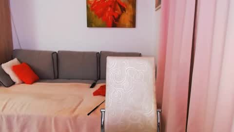 Snapshot of magic_blondie chatting on 09/20/25, 10:33 Margo online show from 09/20/25, 10:33