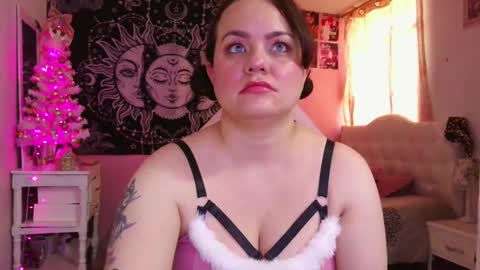Snapshot of magic_clairewitch chatting on 12/24/24, 09:11 Claire online show from 12/24/24, 09:11