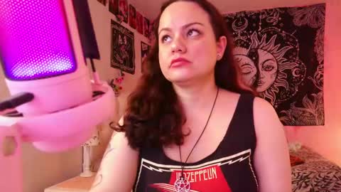 Snapshot of magic_clairewitch chatting on 03/01/25, 03:49 Claire online show from 03/01/25, 03:49