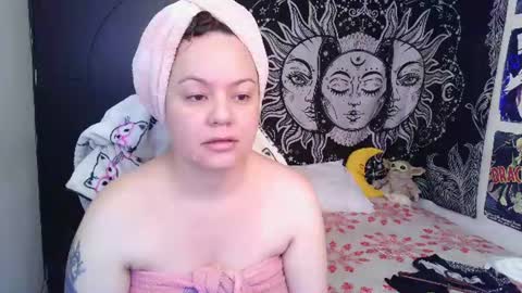 Snapshot of magic_clairewitch chatting on 06/11/26, 11:52 Claire online show from 06/11/26, 11:52