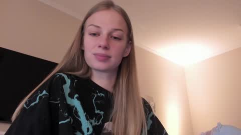 Snapshot of magic_couple13 chatting on 12/05/24, 10:01 Alice online show from 12/05/24, 10:01