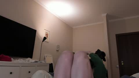 Snapshot of magic_couple13 chatting on 12/25/24, 09:24 Alice online show from 12/25/24, 09:24