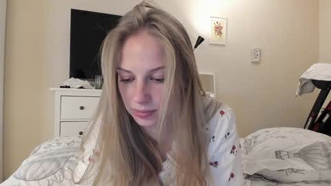 Snapshot of magic_couple13 chatting on 01/07/25, 11:26 Alice online show from 01/07/25, 11:26