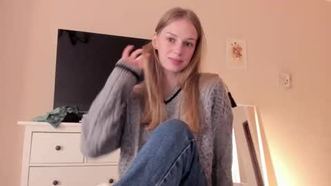 Snapshot of magic_couple13 chatting on 03/03/25, 11:33 Alice online show from 03/03/25, 11:33