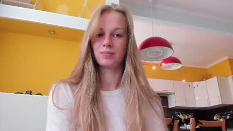 Snapshot of magic_couple13 chatting on 07/03/26, 12:44 Alice online show from 07/03/26, 12:44