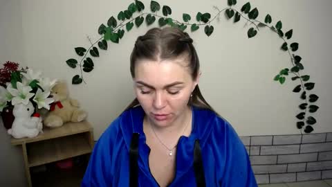 magic_katarina_ online show from 10/10/25, 07:07