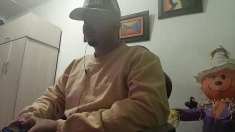 Snapshot of magic_milk23 chatting on 10/12/25, 05:28 magic_milk23 online show from 10/12/25, 05:28
