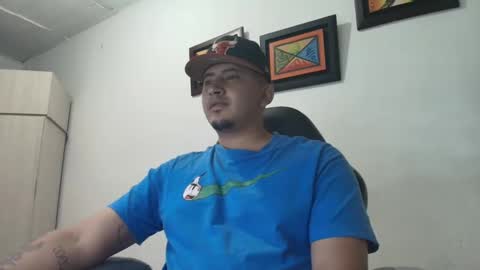 Snapshot of magic_milk23 chatting on 10/21/25, 04:57 magic_milk23 online show from 10/21/25, 04:57