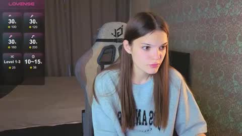 Snapshot of magic_shy chatting on 09/23/25, 01:19 Merry online show from 09/23/25, 01:19