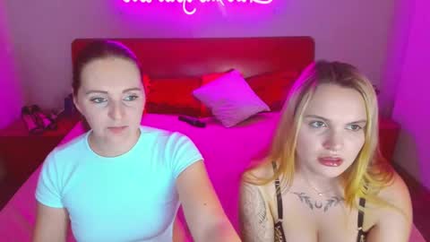 Snapshot of magiceyess chatting on 02/26/25, 10:26 Lili and Bella online show from 02/26/25, 10:26