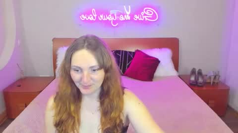 Lili and Bella online show from 03/19/26, 07:23