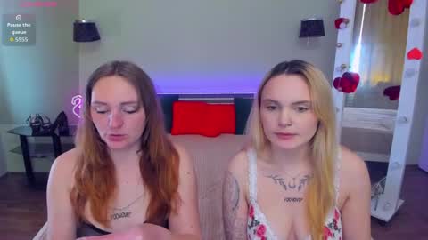 Lili and Bella online show from 04/25/26, 07:22