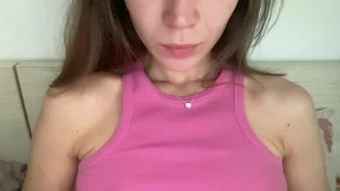 Snapshot of magicgirl50053 chatting on 07/07/26, 04:00 magicgirl50053 online show from 07/07/26, 04:00