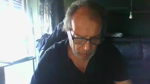magicomerlino63 online show from 09/18/25, 02:30