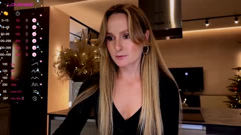 magicpeaach online show from 01/13/25, 06:59