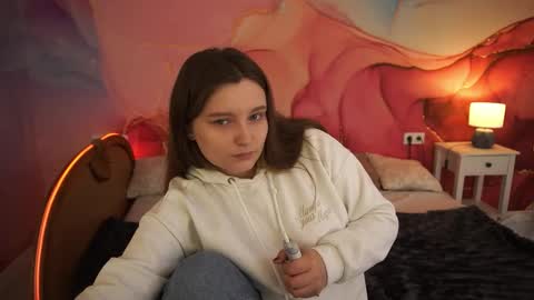 Emily online show from 10/02/25, 06:20