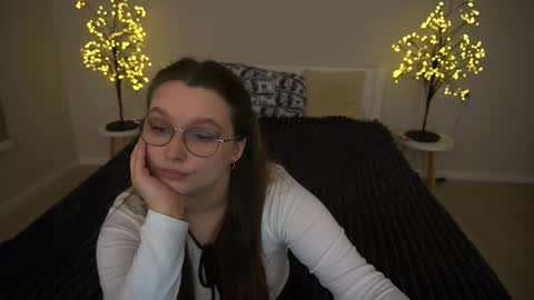 Emily online show from 11/23/25, 01:33