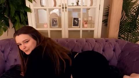 Emily online show from 03/27/26, 09:47