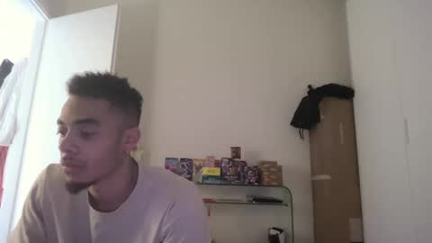 Snapshot of magicsempai chatting on 02/07/25, 11:56 Magicsempai online show from 02/07/25, 11:56