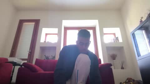 Snapshot of magicsempai chatting on 10/21/25, 10:49 Magicsempai online show from 10/21/25, 10:49