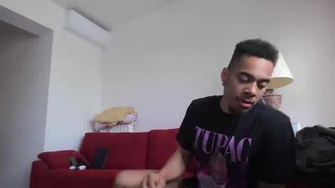 Snapshot of magicsempai chatting on 04/14/26, 10:43 Magicsempai online show from 04/14/26, 10:43