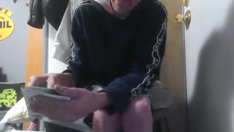 Snapshot of magicstick8049 chatting on 04/07/26, 11:32 magicstick8049 online show from 04/07/26, 11:32