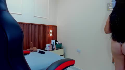 magievans1 online show from 02/26/25, 12:36