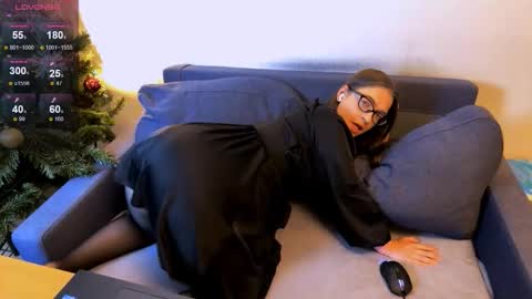 Jade online show from 10/20/25, 10:43