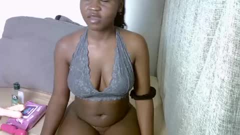 Snapshot of magizitah chatting on 07/23/26, 02:42 magizitah online show from 07/23/26, 02:42