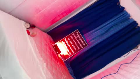 Mocah online show from 03/08/25, 04:39