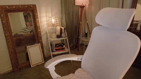 Magnolia Maggie Maggie Jane  online show from 10/09/25, 06:00