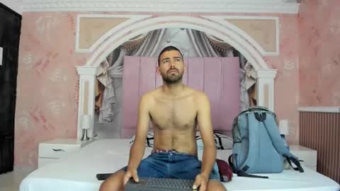 Snapshot of magnus_alejo chatting on 09/16/25, 11:33 Magnus Alejo online show from 09/16/25, 11:33