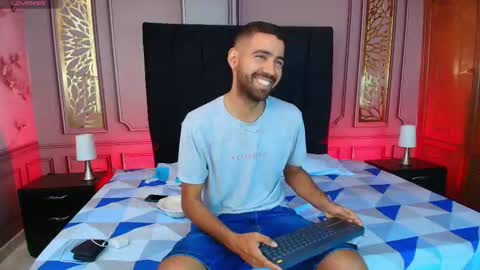 Snapshot of magnus_alejo chatting on 09/29/25, 11:37 Magnus Alejo online show from 09/29/25, 11:37