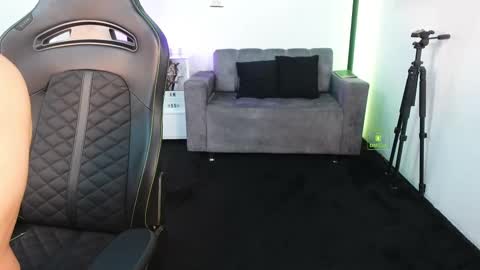 Snapshot of magnus_savage chatting on 01/11/26, 06:57 If you want me to use the Lovense please let me know -- online show from 01/11/26, 06:57