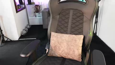 Snapshot of magnus_savage chatting on 02/18/26, 06:15 If you want me to use the Lovense please let me know -- online show from 02/18/26, 06:15