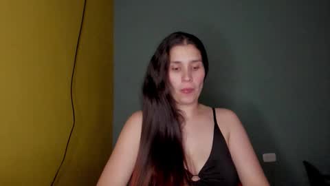 Mahiia online show from 11/25/25, 04:45