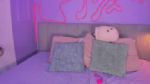 Mai online show from 11/24/25, 07:24