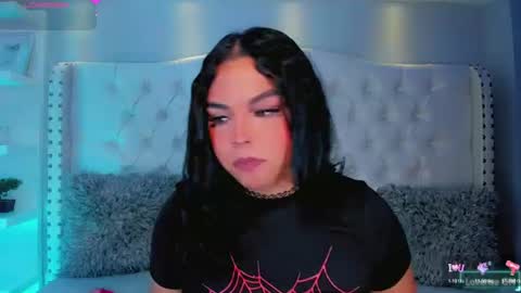 Snapshot of maia_hotts chatting on 06/29/26, 08:42 CamiiGarcia online show from 06/29/26, 08:42