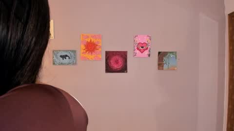 Maia online show from 04/27/26, 12:25