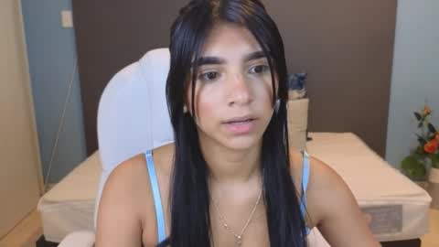 Maiaa Ruiz  online show from 12/15/24, 01:32