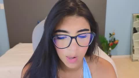 Maiaa Ruiz  online show from 10/16/25, 02:51