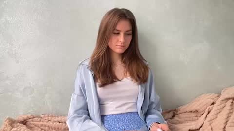 Snapshot of maiabarthe chatting on 05/14/26, 08:32 M I A online show from 05/14/26, 08:32