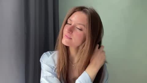 Snapshot of maiabarthe chatting on 05/30/26, 08:11 M I A online show from 05/30/26, 08:11
