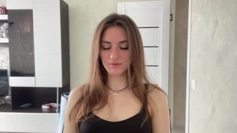 M I A online show from 07/12/26, 08:05