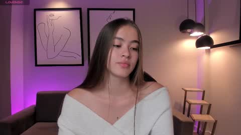  Maia  online show from 10/10/25, 07:57