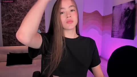  Maia  online show from 11/12/25, 05:57